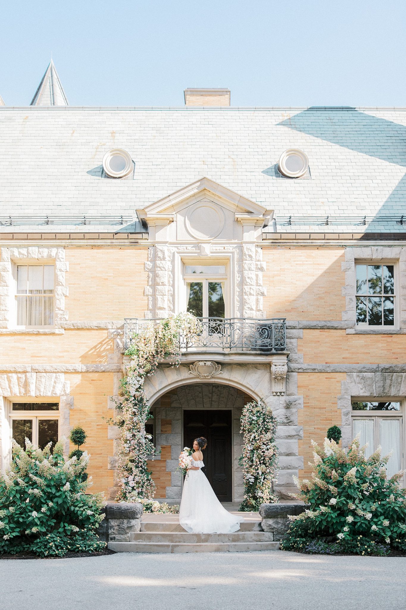 Romantic Estate Editorial at Cairnwood Romantic Estate Editorial at Cairnwood